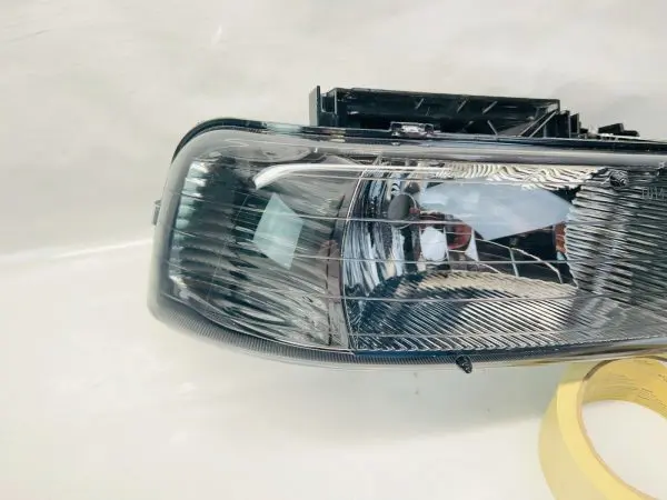 2000 2001 2002 2003 2004 2005 2006 CHEVY SILVERADO SUBURBAN RIGHT HEADLIGHT - Image 5
