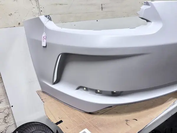 OEM PORSCHE 991 991.2 GT3 REAR OEM BUMPER COVER  GENUINE 99150529180 - Image 3