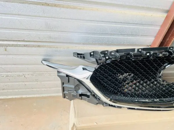OEM 2017 2018 2019 2020 2021 Mazda CX5 CX-5 Front Grille Genuine KB8E-40-710J - Image 7