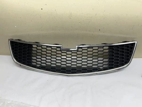 🌟MINT🌟2011 2012 2013 2014 CHEVY CRUZE LOWER OEM GRILLE GENUINE 95225615