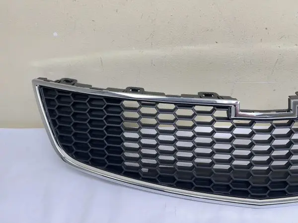 🌟MINT🌟2011 2012 2013 2014 CHEVY CRUZE LOWER OEM GRILLE GENUINE 95225615 - Image 7