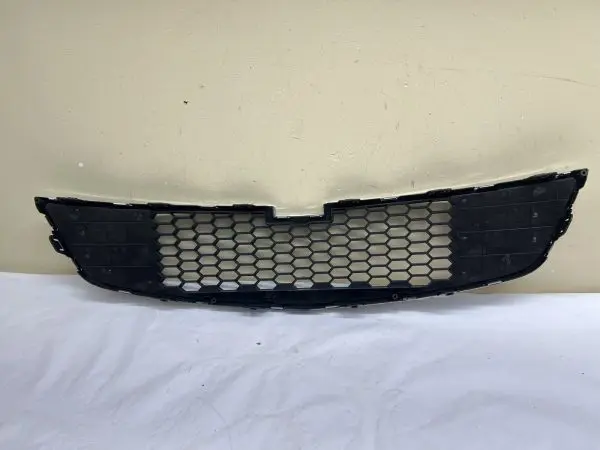 🌟MINT🌟2011 2012 2013 2014 CHEVY CRUZE LOWER OEM GRILLE GENUINE 95225615 - Image 10