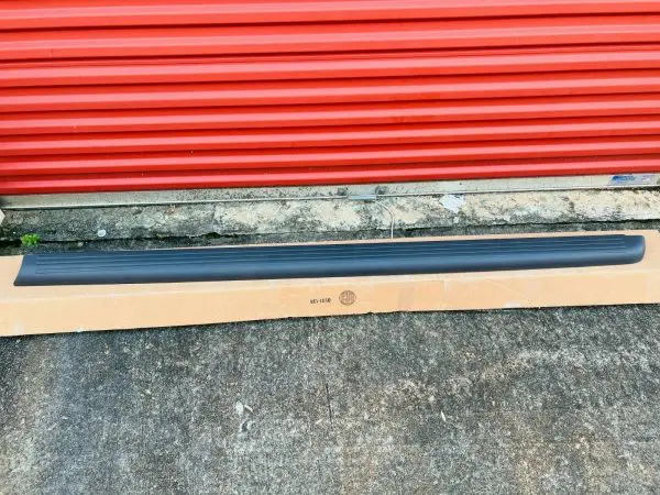 999T1-BR200KC 2005-2019 FRONTIER LEFT OEM BED RAIL COVER 2018 2017 2016 2015