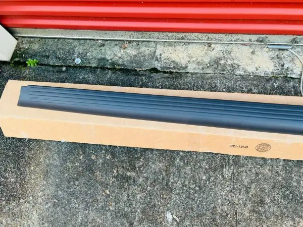 999T1-BR200KC 2005-2019 FRONTIER LEFT OEM BED RAIL COVER 2018 2017 2016 2015 - Image 4