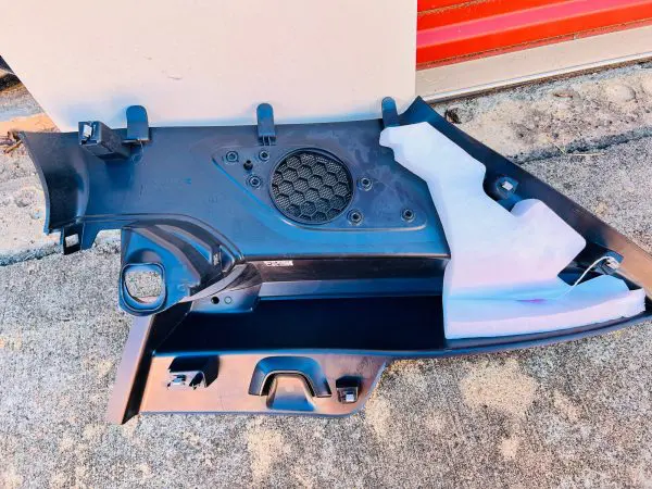 2018 2019 2020 2021 2022 VOLVO XC40 Rear Left Upper Trim 31651442 - Image 11