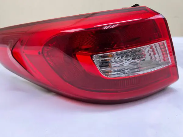 2015 2016 2017 HYUNDAI SONATA REAR LEFT OEM TAIL LIGHT 92401-C2000 - Image 7
