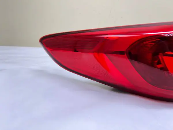 2015 2016 2017 HYUNDAI SONATA REAR LEFT OEM TAIL LIGHT 92401-C2000 - Image 9