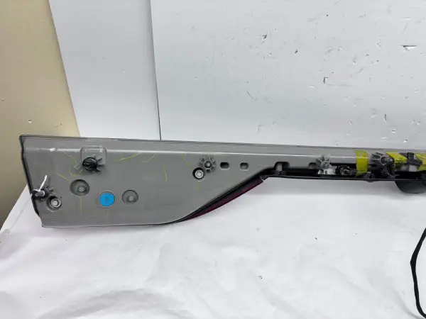 2017-2019 2020 LINCOLN CONTINENTAL LED REAR OEM CENTER TAIL LIGHT GD9B13B433AU - Image 18