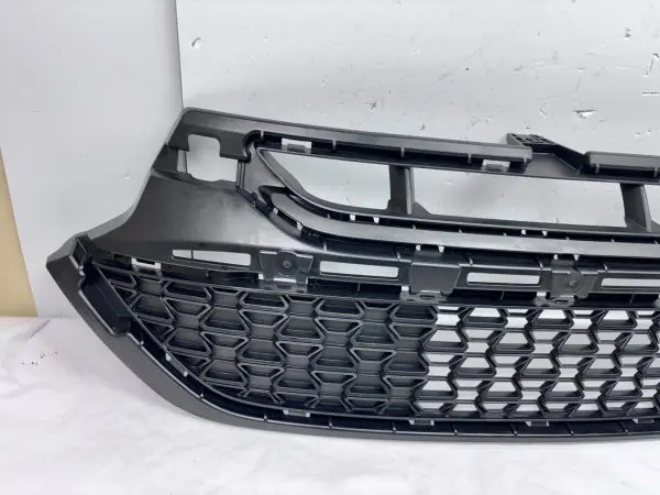 23159135 NEW OEM 2017 2018 2019 GMC ACADIA FRONT LOWER BLACK GRILLE OEM - Image 10