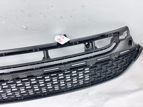 23159135 NEW OEM 2017 2018 2019 GMC ACADIA FRONT LOWER BLACK GRILLE OEM - Image 13