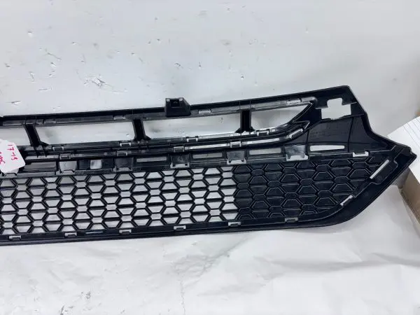 23159135 NEW OEM 2017 2018 2019 GMC ACADIA FRONT LOWER BLACK GRILLE OEM - Image 14