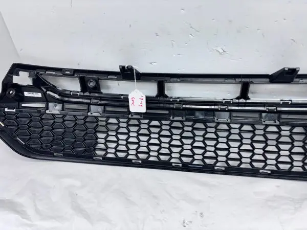 23159135 NEW OEM 2017 2018 2019 GMC ACADIA FRONT LOWER BLACK GRILLE OEM - Image 15