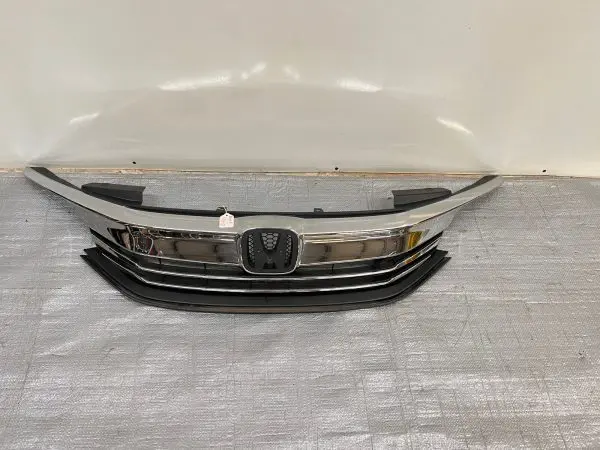 71121-T2FX-A5 2016 2017 HONDA ACCORD GRILLE OEM GENUINE SEDAN CHROME