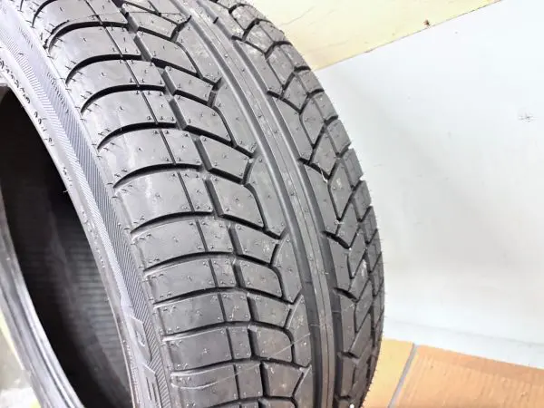 ARCHILLES DESERT HAWK UHP 275/55R20 OEM TIRE 275/55/20 117V XL - Image 11