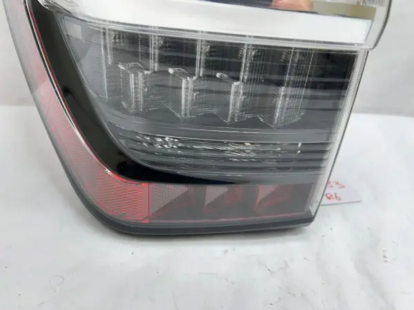 2014-2018 2019 2020 2021 2022 2023 toyota 4runner halogen left oem tail light - Image 9