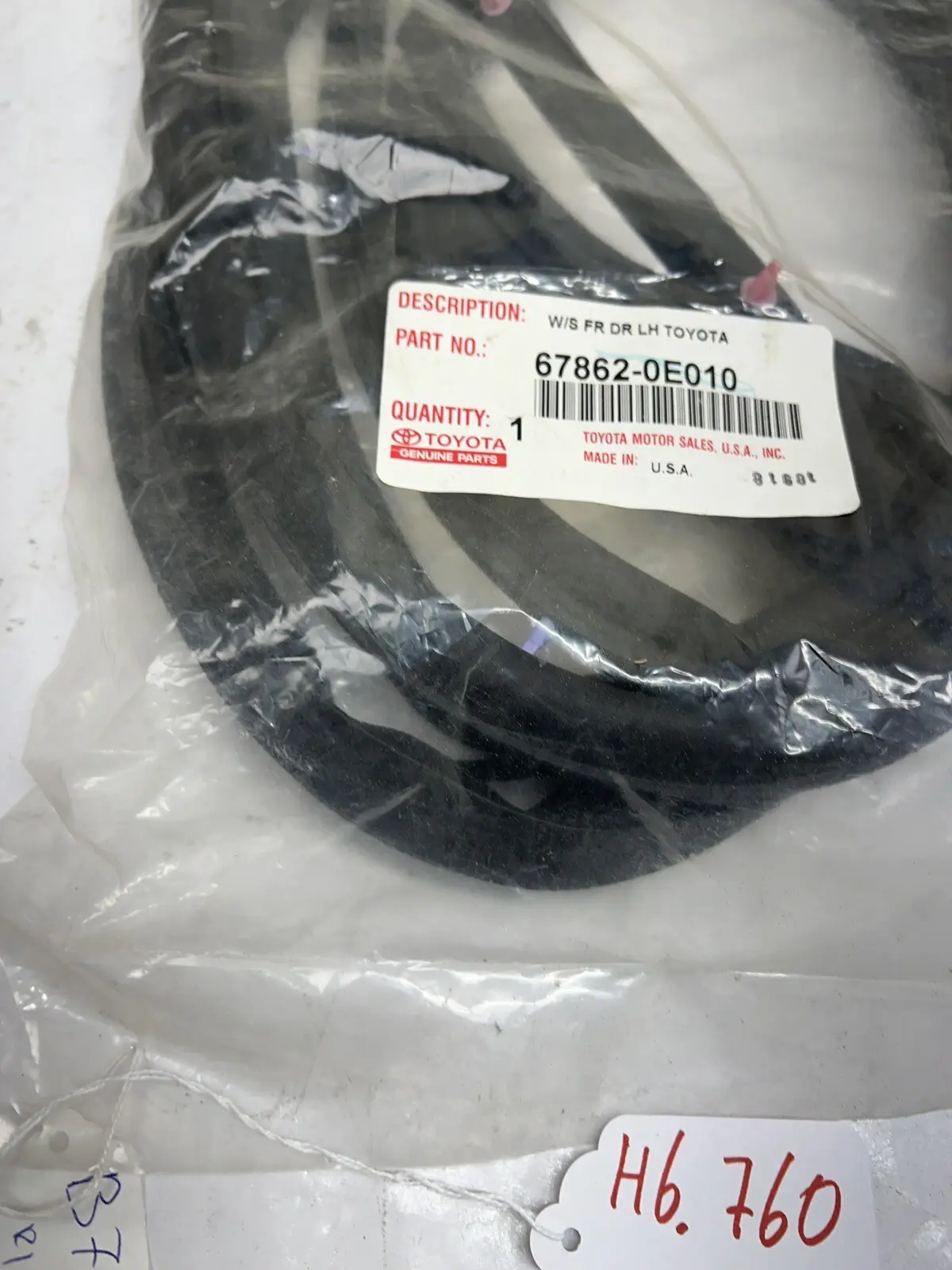 2004 2005 2006 2007 2008 2009 LEXUS RX350 RX330 FRONT LEFT DOOR OEM WEATHERSTRIP - Image 4