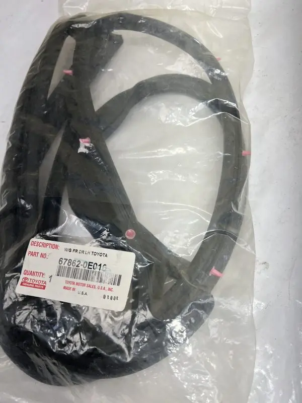 2004 2005 2006 2007 2008 2009 LEXUS RX350 RX330 FRONT LEFT DOOR OEM WEATHERSTRIP - Image 10