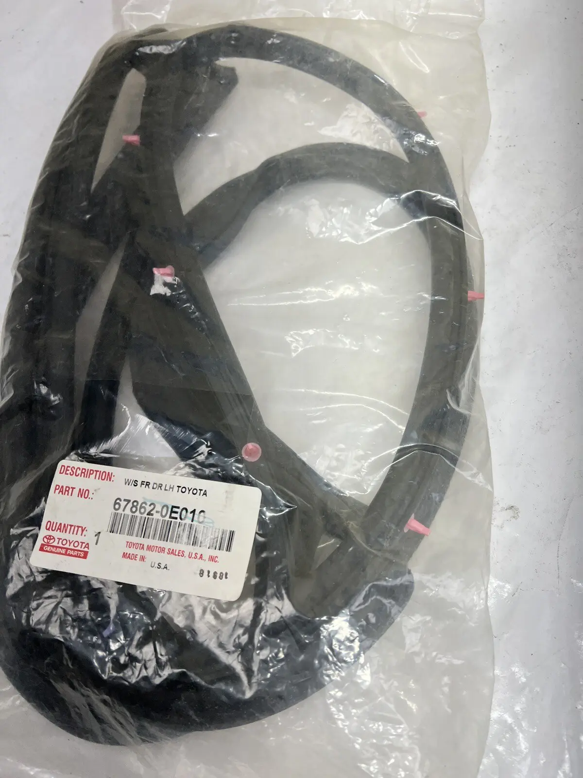2004 2005 2006 2007 2008 2009 LEXUS RX350 RX330 FRONT LEFT DOOR OEM WEATHERSTRIP - Image 10