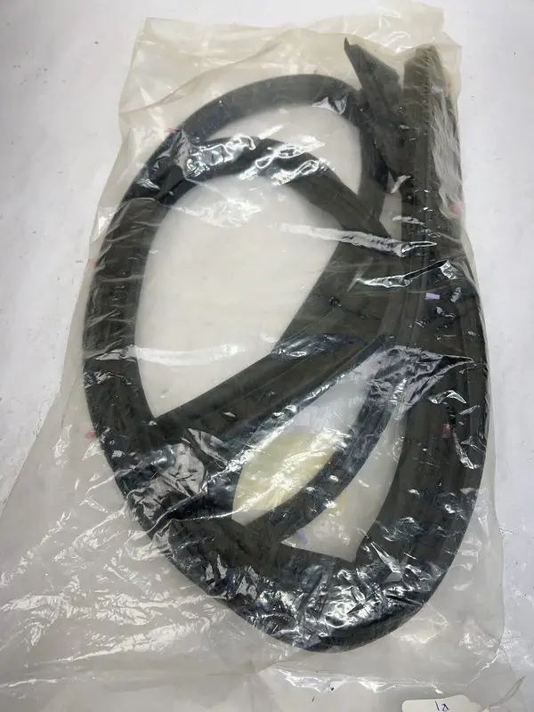 2004 2005 2006 2007 2008 2009 LEXUS RX350 RX330 FRONT LEFT DOOR OEM WEATHERSTRIP - Image 11