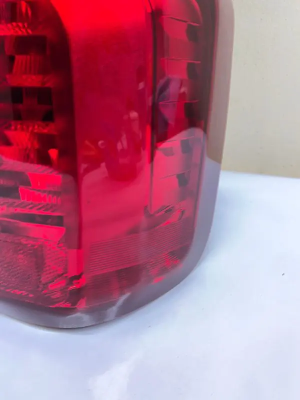 2019 2020 2021 2022 2023 CHEVY SILVERADO HALOGEN REAR RIGHT OEM TAIL LIGHT - Image 11