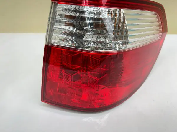 2005 2006 2007 HONDA ODYSSEY HALOGEN REAR RIGHT OEM TAIL LIGHT - Image 9