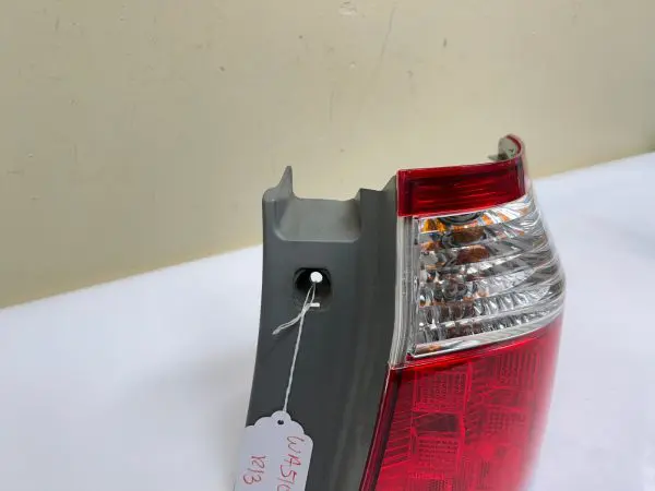 2005 2006 2007 HONDA ODYSSEY HALOGEN REAR RIGHT OEM TAIL LIGHT - Image 12