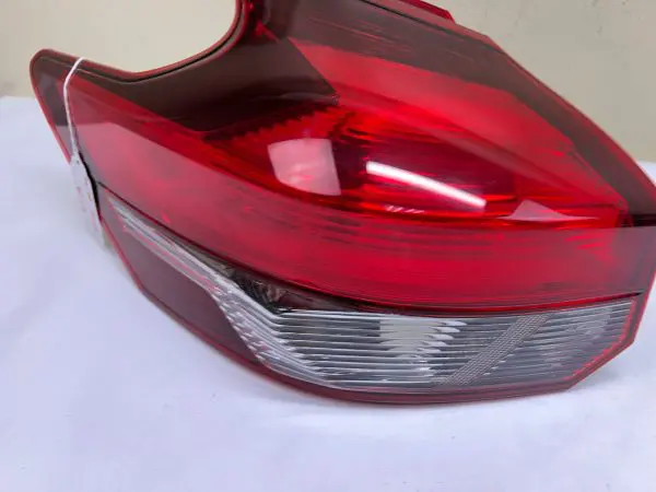 2018 2019 2020 NISSAN KICKS HALOGEN REAR  LEFT OEM TAIL LIGHT - Image 5