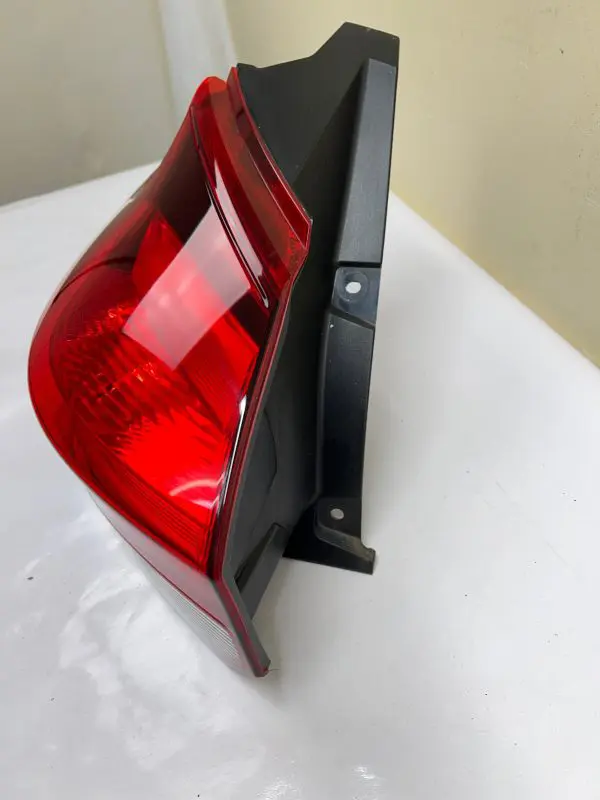 2018 2019 2020 NISSAN KICKS HALOGEN REAR  LEFT OEM TAIL LIGHT - Image 12
