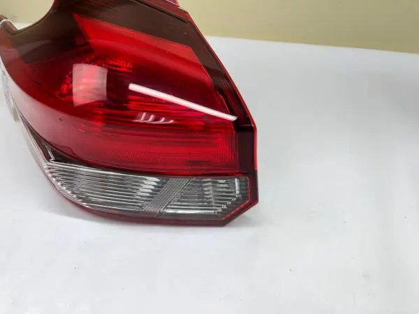 2018 2019 2020 NISSAN KICKS HALOGEN REAR  LEFT OEM TAIL LIGHT - Image 3