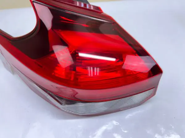 2018 2019 2020 NISSAN KICKS HALOGEN REAR  LEFT OEM TAIL LIGHT - Image 13