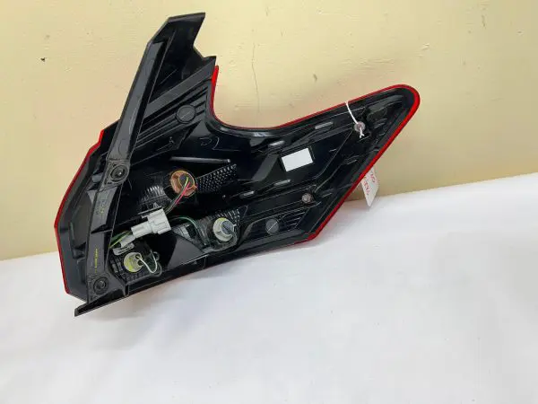 2018 2019 2020 NISSAN KICKS HALOGEN REAR  LEFT OEM TAIL LIGHT - Image 15