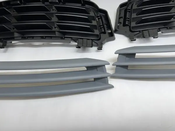 LR046709 GENUINE 2013-2017 LAND ROVER RANGE ROVER FRONT PUMPER GRILLE INSERTS - Image 4