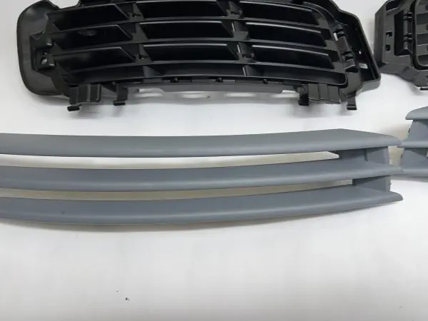 LR046709 GENUINE 2013-2017 LAND ROVER RANGE ROVER FRONT PUMPER GRILLE INSERTS - Image 5
