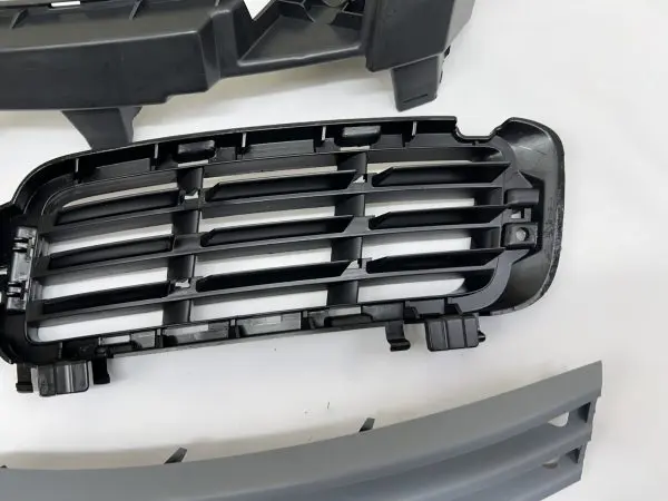 LR046709 GENUINE 2013-2017 LAND ROVER RANGE ROVER FRONT PUMPER GRILLE INSERTS - Image 10