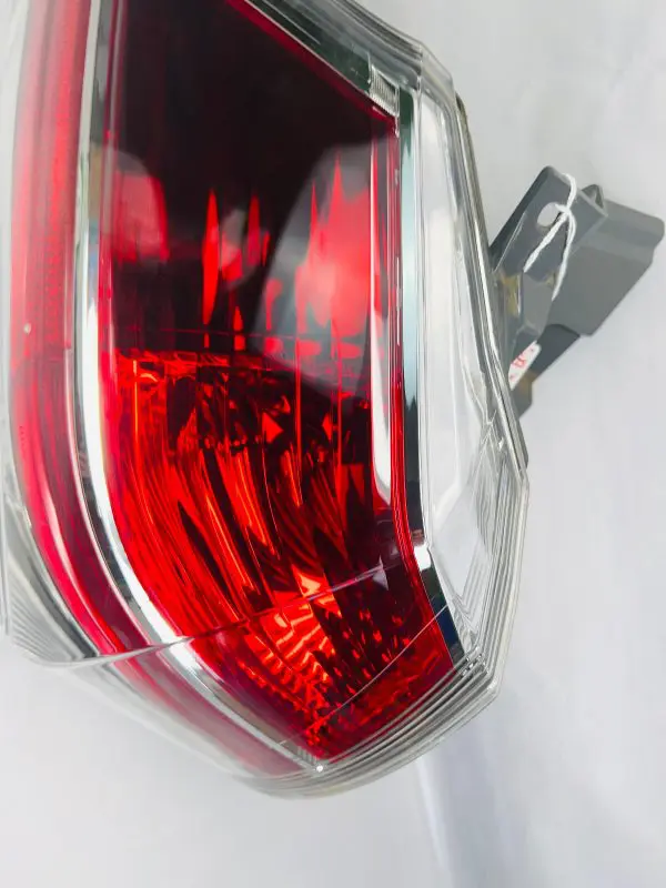 2014 2015 2016 NISSAN ROGUE HALOGEN  REAR LEFT OEM TAIL LIGHT - Image 5
