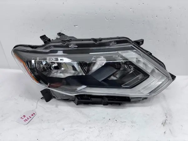 ALL TABS 2017 2018 2019 2020 NISSAN ROGUE HALOGEN LEDFRONT RIGHT OEM HEADLIGHT