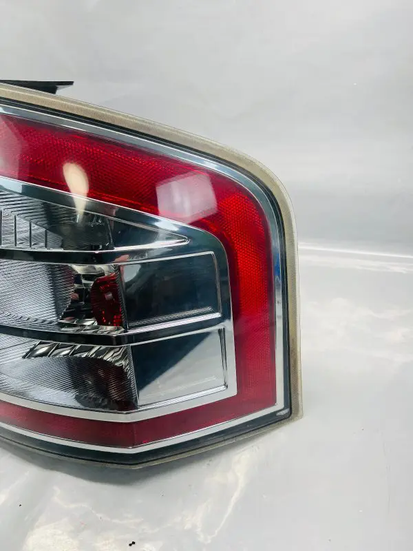 2007 2008 2009 2010 FORD EDGE REAR RIGHT OEM TAIL LIGHT - Image 3