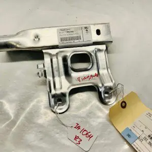 51117266193 BMW F22 F30 340 335 330 328 320 228 230 LEFT OEM BUMPER BRACKET