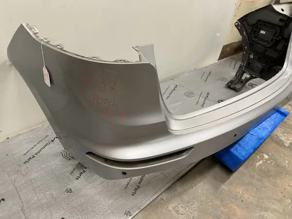 2015 2016 2017 2018 PORSCHE CAYENNE GTS R REAR OEM BUMPER GENUINE 7P5807421B - Image 12