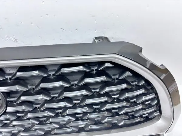 53111-0A180  2022 2023 2024 TOYOTA COROLLA CROSS GRAY SILVER FRONT OEM GRILLE - Image 9