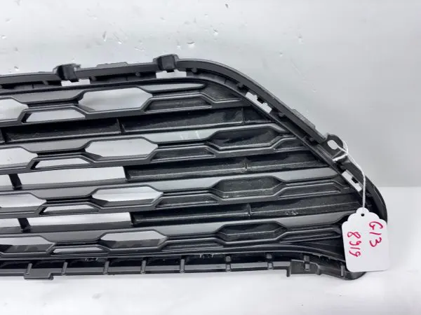 2019 2020 2021 2022 2023 2024 TOYOTA RAV4 BLACK FRONT UPPER  OEM GRILLE - Image 3