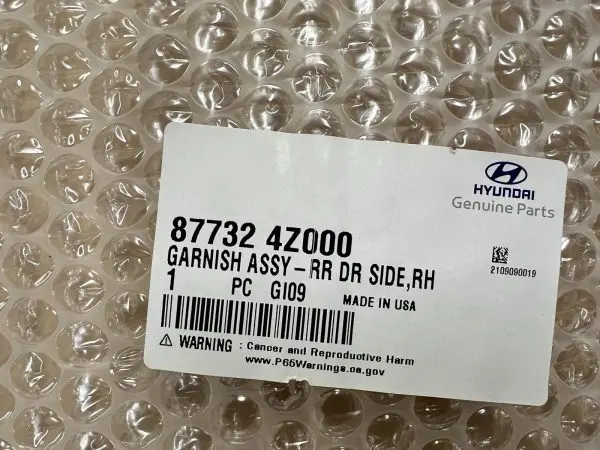 OEM 877324z000 2013-2018 Hyundai Santa Fe Sport Rear Right Door Molding Flare - Image 11
