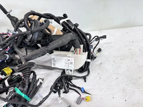 OEM 2020 CHEVY EQUINOX 2.0L 4 CYL MAIN WIRE HARNESS 84780793 - Image 6