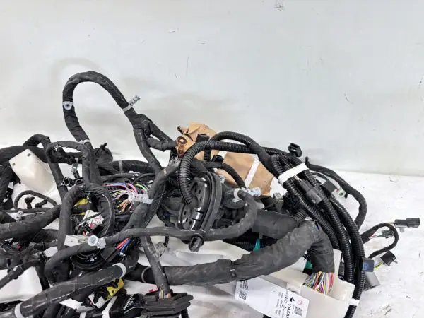 OEM 2020 CHEVY EQUINOX 2.0L 4 CYL MAIN WIRE HARNESS 84780793 - Image 7