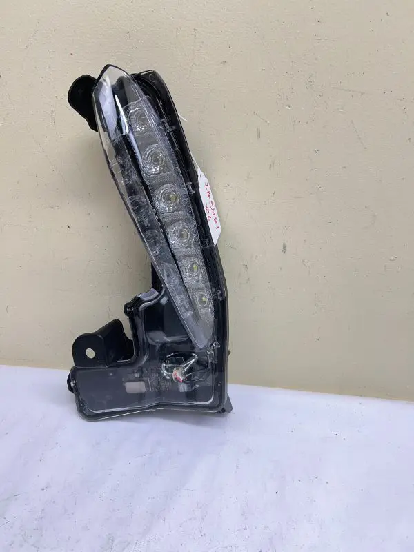 NICE ALL TABS 2017 2018 2019 TOYOTA COROLLA LED FRONT LEFT OEM FOG LIGHT