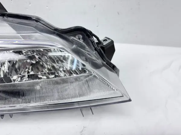 NICE 2015 2016 2017 TOYOTA CAMRY HALOGEN FRONT RIGHT OEM HEADLIGHT - Image 4