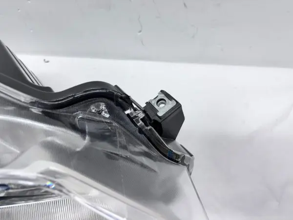 NICE 2015 2016 2017 TOYOTA CAMRY HALOGEN FRONT RIGHT OEM HEADLIGHT - Image 5