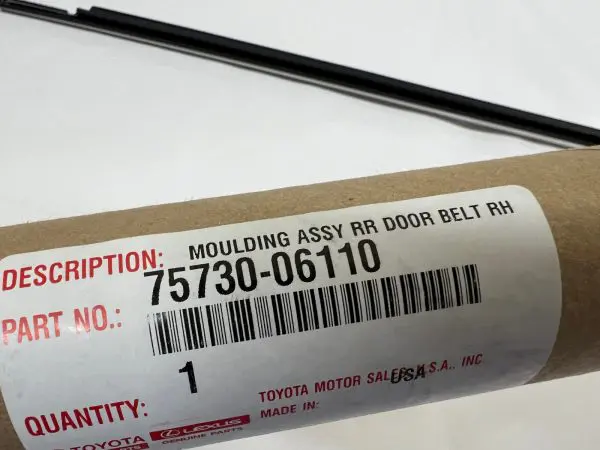 75730-06110  2012 2013 2014 toyota camry rear right door belt molding oem - Image 10