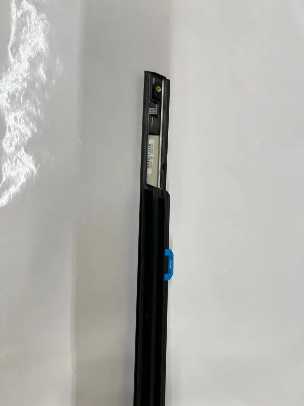 84842463 2019-2022 2023 chevy silverado 1500 front right door belt molding oem - Image 12