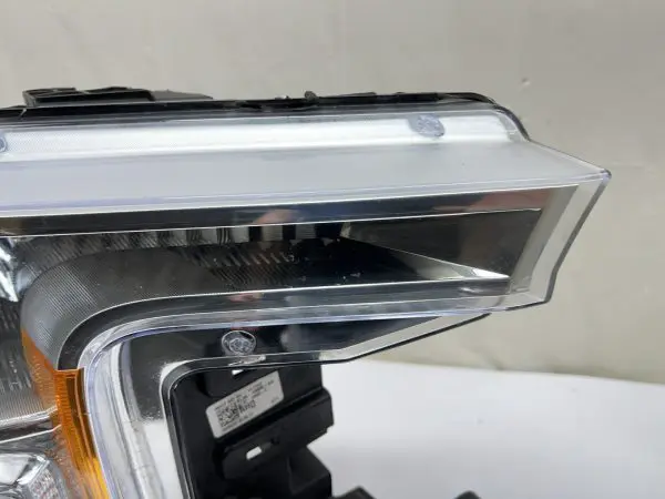 KL3413005AA 2018 2019 2020 FORD F150 HALOGEN FRONT RIGHT OEM HEADLIGHT - Image 2